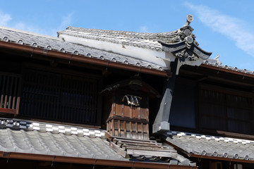 屋根神様と卯建