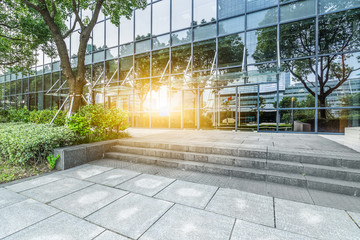 modern office building outdoors in the downtown