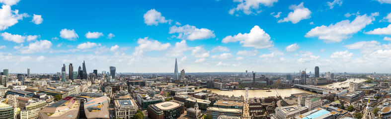 Panoramic aerial view of London