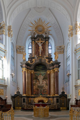 Fototapeta na wymiar st. michaelis cathedral altar in hamburg, germany