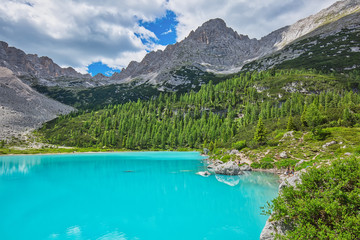 Fototapeta na wymiar Beautiful Lake Sorapis (Lago di Sorapis) in Dolomites, popular travel destination in Italy