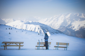 paysage des alpes en hiver: alpes d'huez station de sports d'hiver