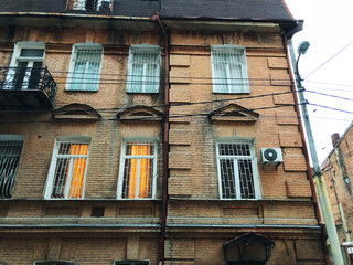 Fototapeta na wymiar Old Tbilisi architecture, doors and exterior decor.