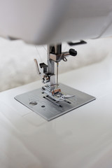 Nähmaschine weiß
