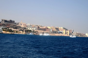 Fototapeta premium Embarcadère pour les bateaux en direction de l’île de Mahmya ( Hurghada -Égypte)