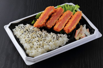 ハムカツ弁当