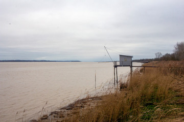 Fototapeta na wymiar Carrelet on Garonne river