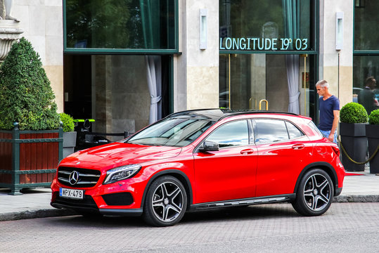 Mercedes-Benz X156 GLA-class