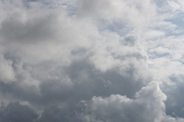 The sky that is about to rain makes the atmosphere look gloomy.