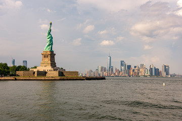 Statue of Liberty from the bay © PlinioMarcos
