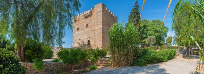 Gordijnen Kolossi Castle,strategic important fort of Medieval Cyprus,fine example of military architecture,originally built in 1210 by Frankish military,rebuilt in 1454 by the Hospitallers. © KAL'VAN