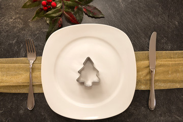 Weihnachtsteller Platz Set mit  Ausstecher in Christbaumform