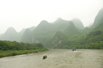 桂林　カルスト地形　山水　中国