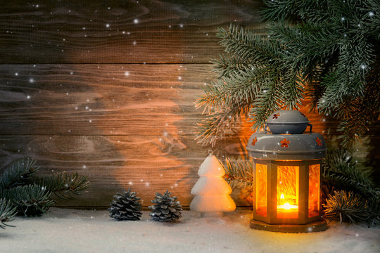 Image with a lantern.