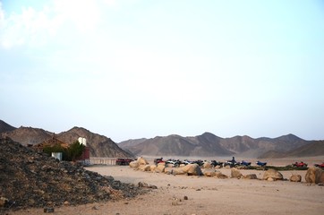 Village bédouin dans le désert ( Hurghada -Égypte)
