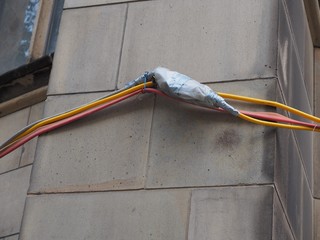 Stromversorgung - verlängertes Kabel mit Isolierung