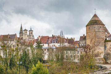 Fototapeta na wymiar View of Semur-en-Auxois, France