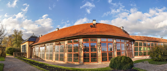 Orangerie im Park vom Schloss Belvedere