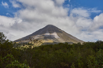 Naklejka na ściany i meble Arenal Volcano National Park, Costa Rica