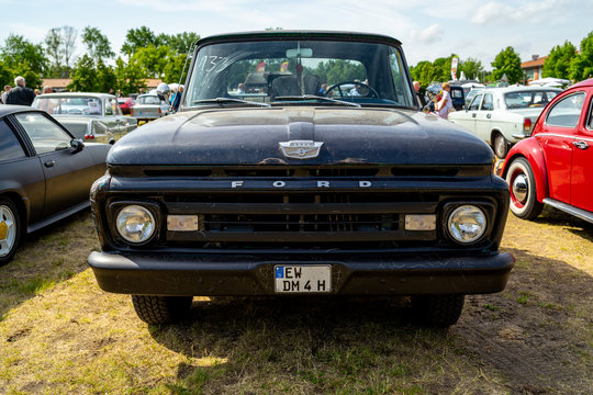 PAAREN IM GLIEN, GERMANY - MAY 19, 2018: Full-size pickup truck Ford F-100, 1965.