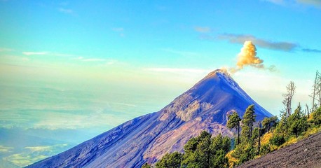 Volcan de fuego erupting in Guatemala