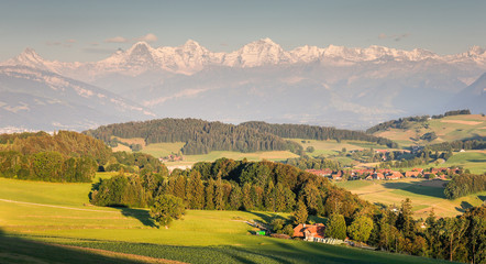 Mittelland und Alpen