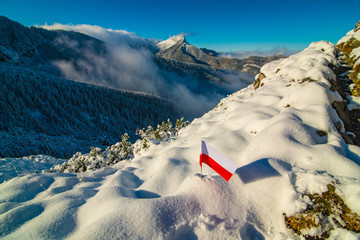 Flaga polska w górach, Tatry