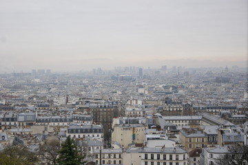 Fototapeta na wymiar Paris view from the Sacre Coeur church of Montmartre