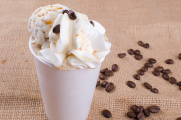 Colombian coffee, with ice cream and sauce