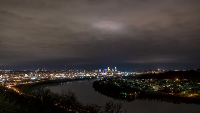 Cincinnati Ohio Cloudy Night Timelapse