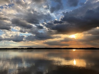 Fototapeta na wymiar NT Sunset on South Alligator River