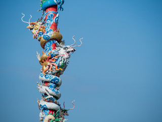 The dragon statue on the pillar