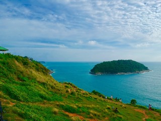 Obraz premium island in the sea of phuket Thailand 