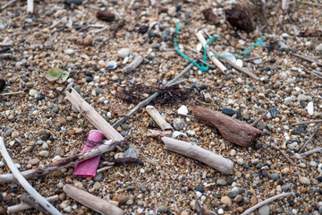 Pollution de Plage © Helly