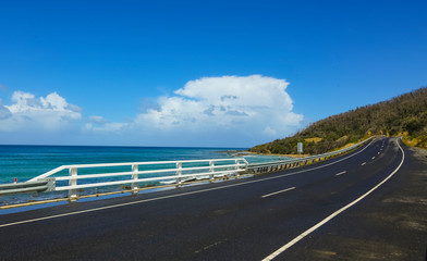 Fototapeta premium Beautiful beach on the Great Ocean Road, Victoria, Australia