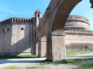 Fototapeta premium Roma - Particolare del Passetto dal parco di Castel Sant'Angelo