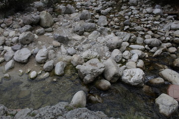 water flowing through the rocks