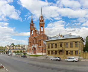 Fototapeta na wymiar Alexey Tolstoy Museum and catholic Church in Samara, Russia