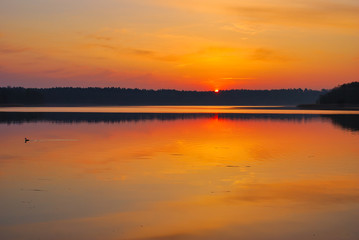 Obraz premium Abend am Fährsee bei templin in der Uckermark,Brandenburg,Deutschland