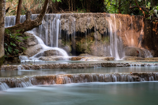 Waterfall in Laos © Chris