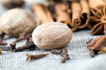 different kinds of spices