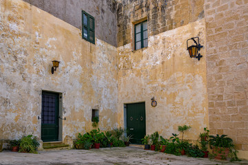 Fototapeta na wymiar Courtyard in the medieval castle
