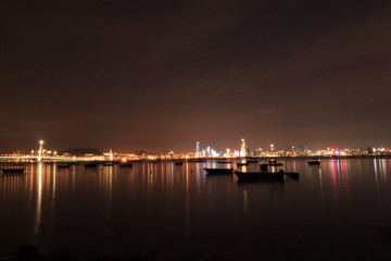 Fototapeta na wymiar coastline at night