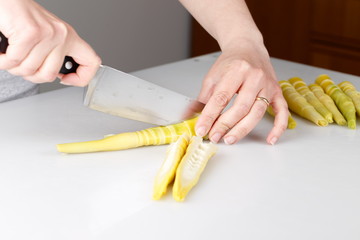 germogli di bambù in cucina