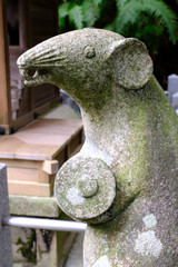 京都大豊神社のネズミの狛犬