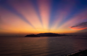 Fototapeta na wymiar 10.22.2019 at 5 hours 36 minutes Vietnam Nha Trang Vinpearl. Unusual sunrise