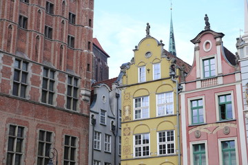 Fototapeta premium multi-colored houses of the streets of Gdansk, Poland