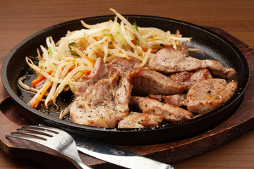 豚肉の一口ステーキ