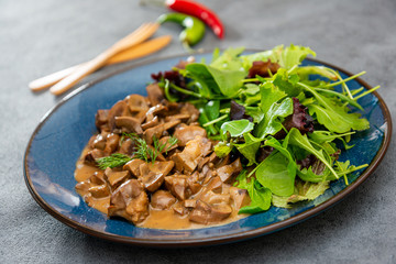 Beef kidneys with Madeira sauce