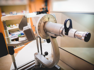 ocular tonormeter is one of the eye doctor examination instruments